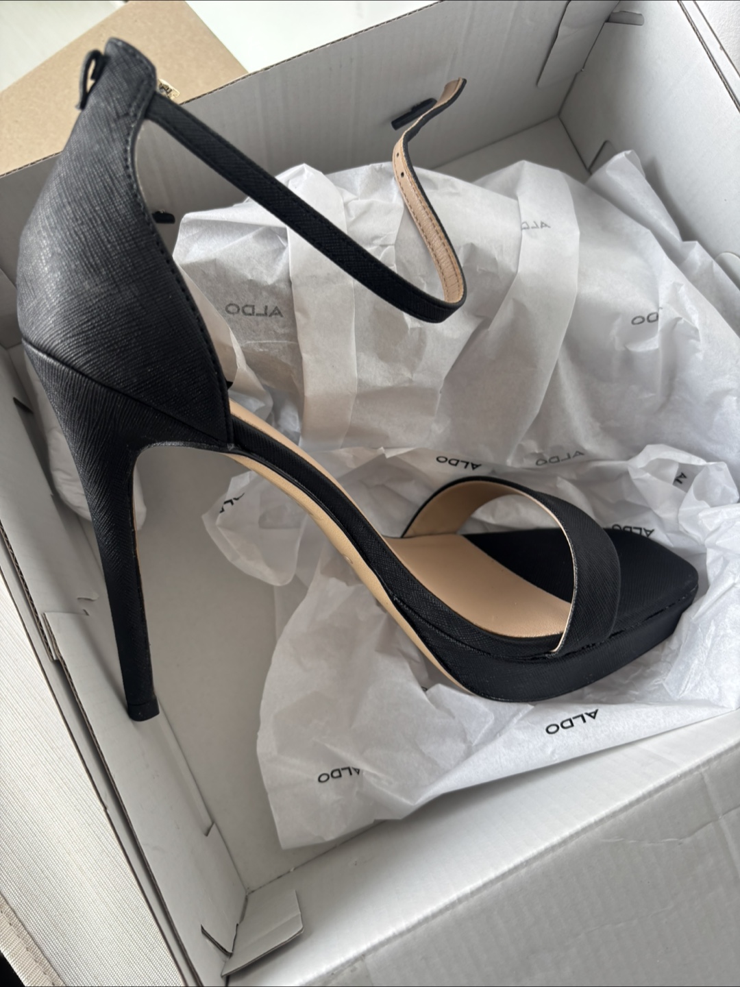 Aldo Scarlettchain Heels - US Size 8 - photo 3
