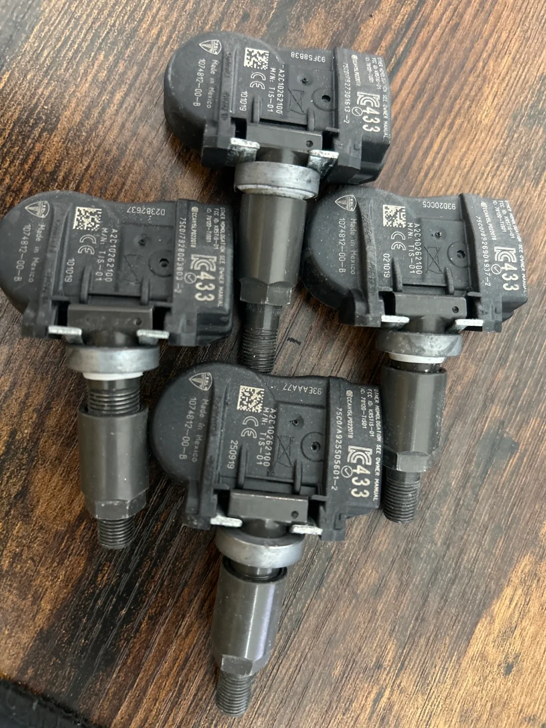 Tesla OEM TPMS Tire Pressure Monitoring Sensors thumbnail