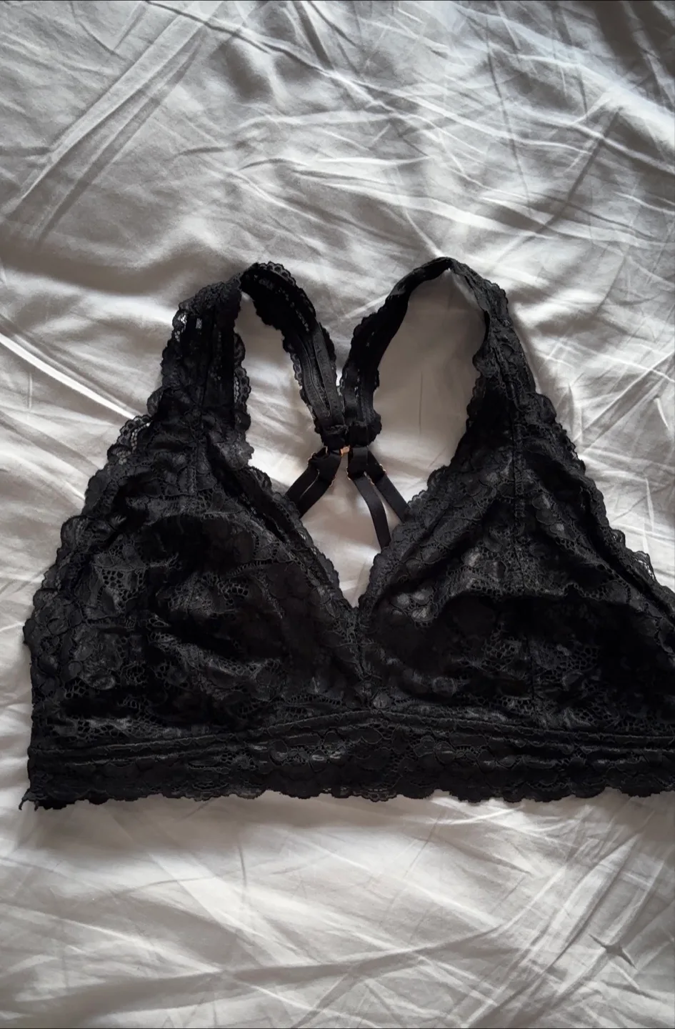 Ardene Lace Bralette Bundle - Black, White, Blue, Burgundy image indicator(2)