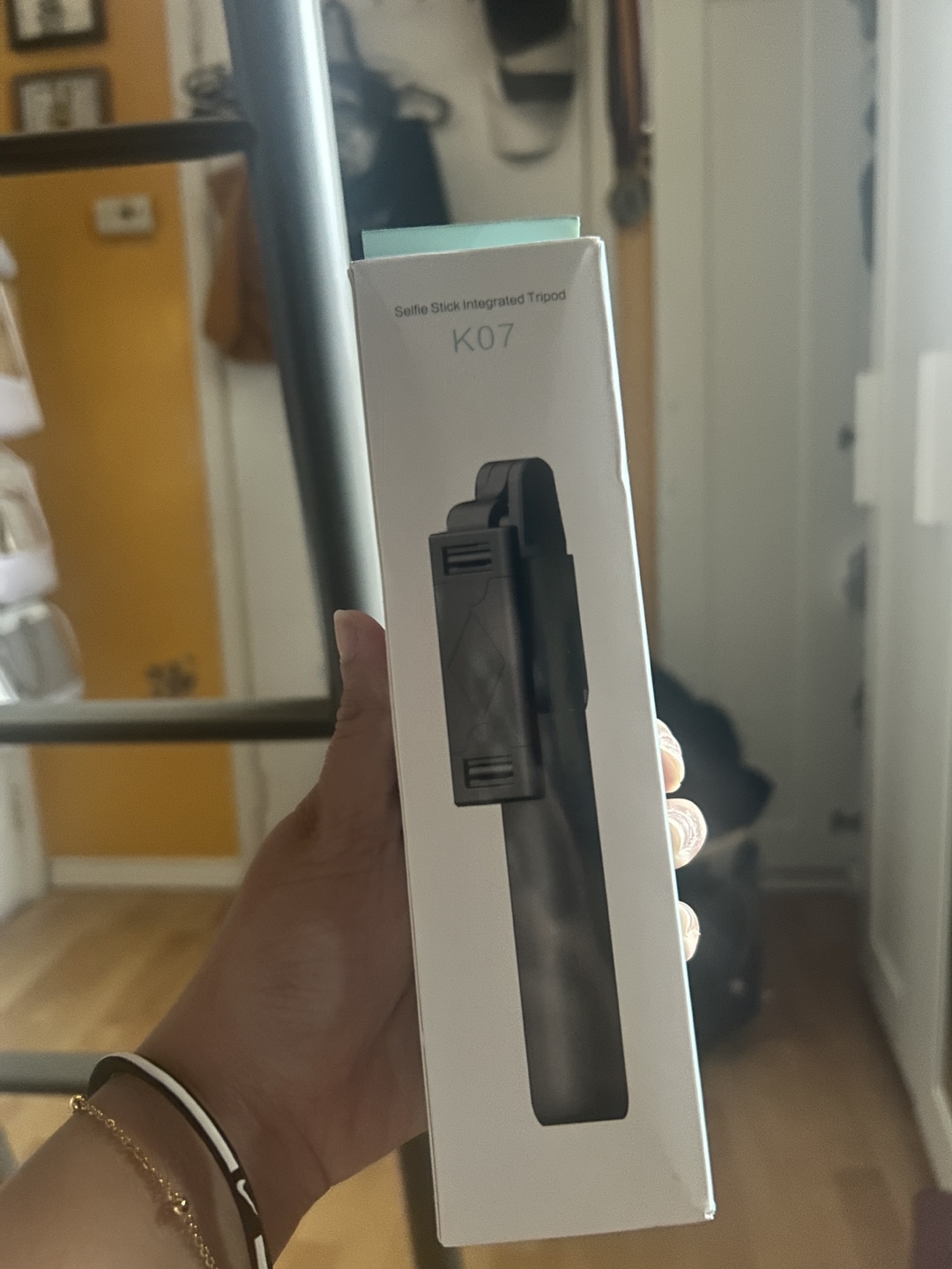 New K07 Selfie Stick Integrated Tripod