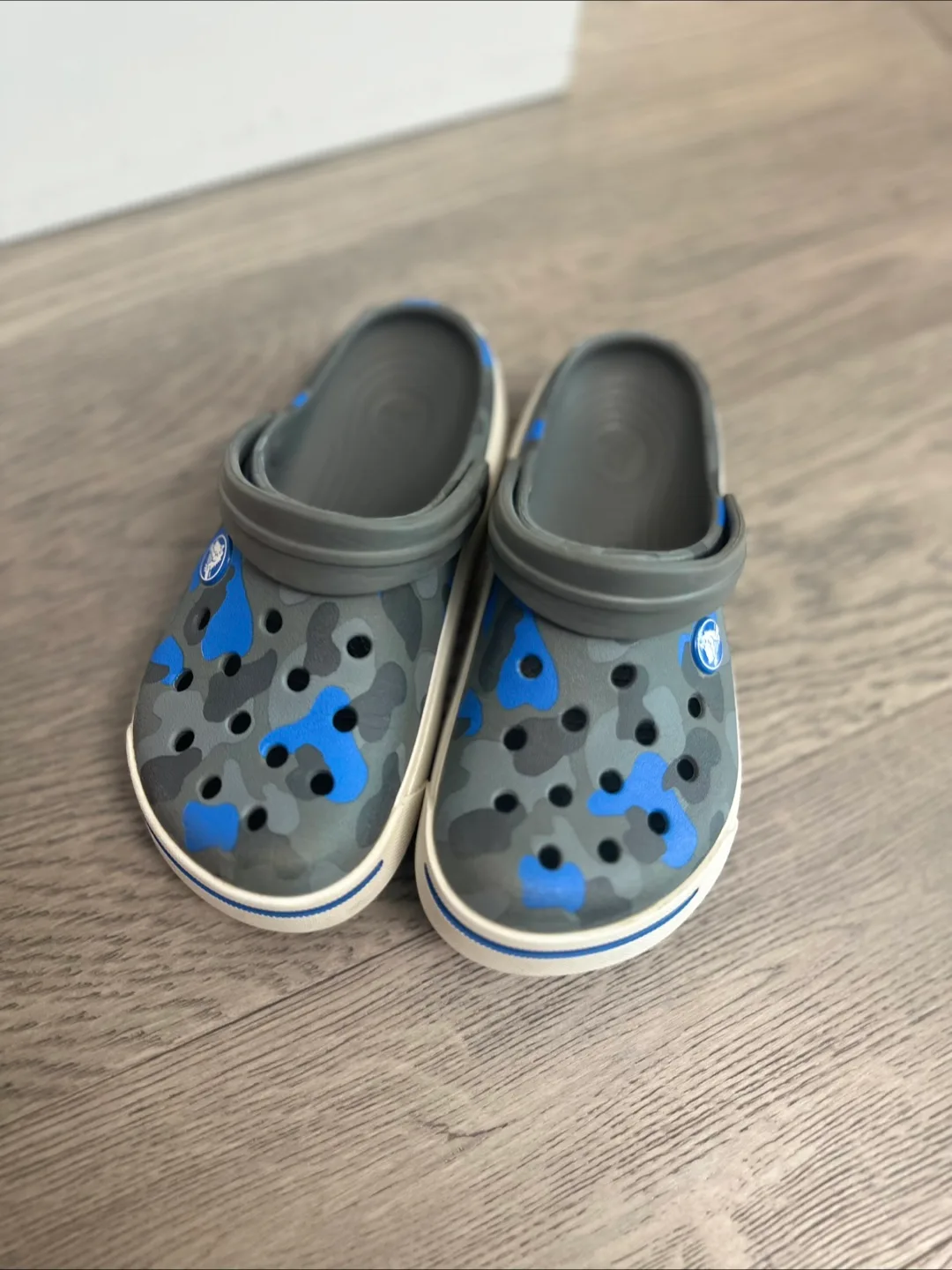 Crocs Camo Clog Size 12C/13 thumbnail