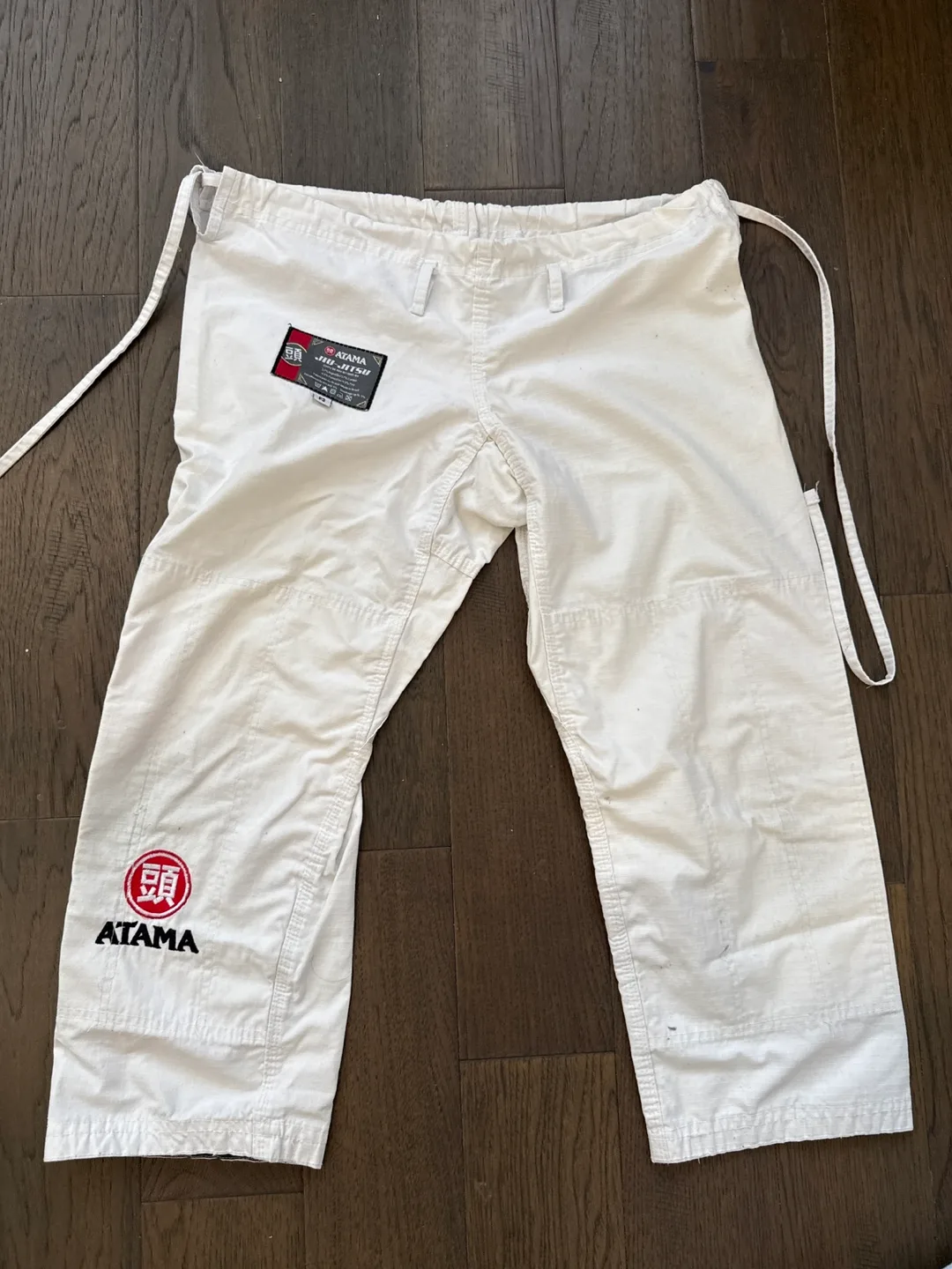 🇨🇦🍁Atama Jiu-Jitsu Gi - White image indicator(2)