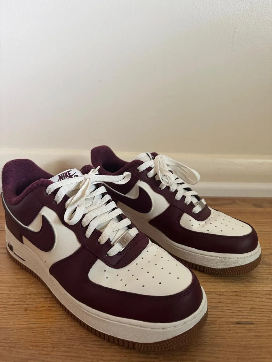 Nike Air Force 1 Burgundy /White, US 9-10 thumbnail