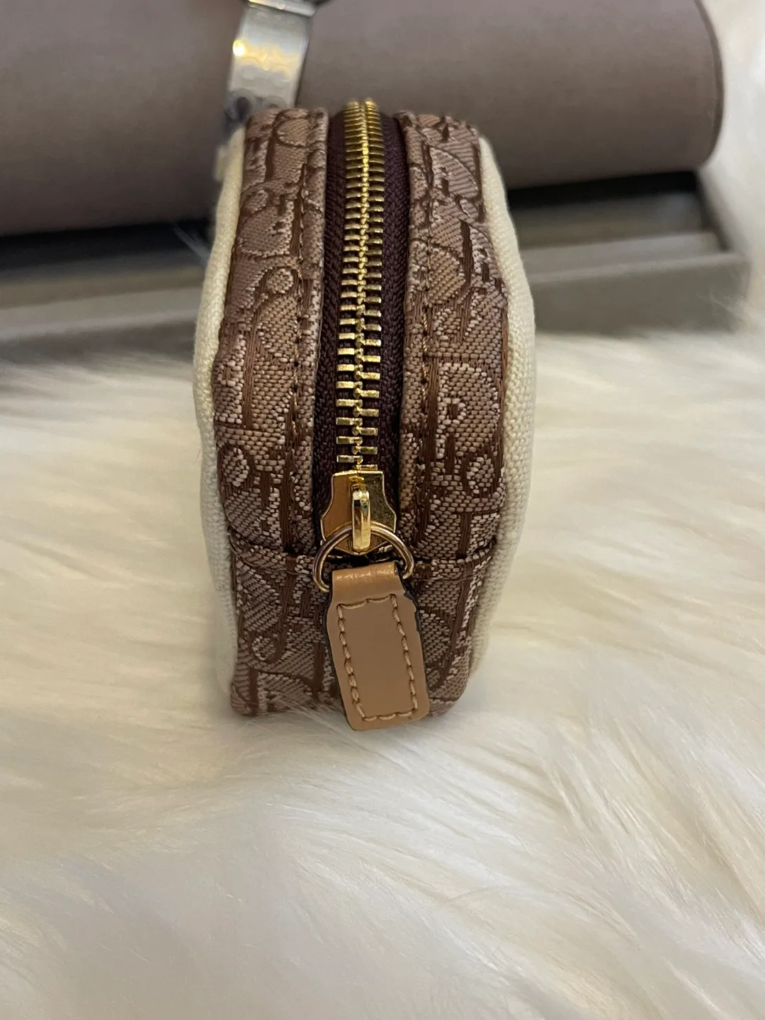 Vintage Dior Small coin Pouch image indicator(3)