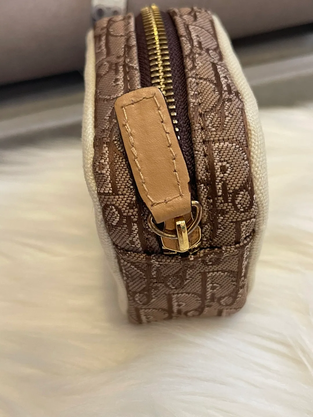 Vintage Dior Small coin Pouch image indicator(5)