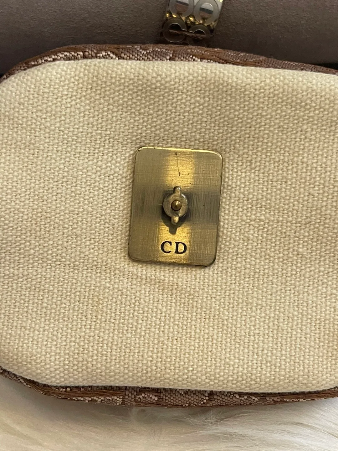 Vintage Dior Small coin Pouch image indicator(7)