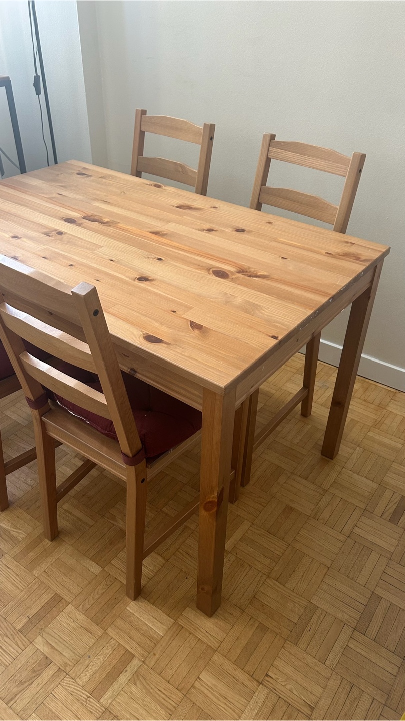 IKEA Dining Table & 4 Chairs - photo 3