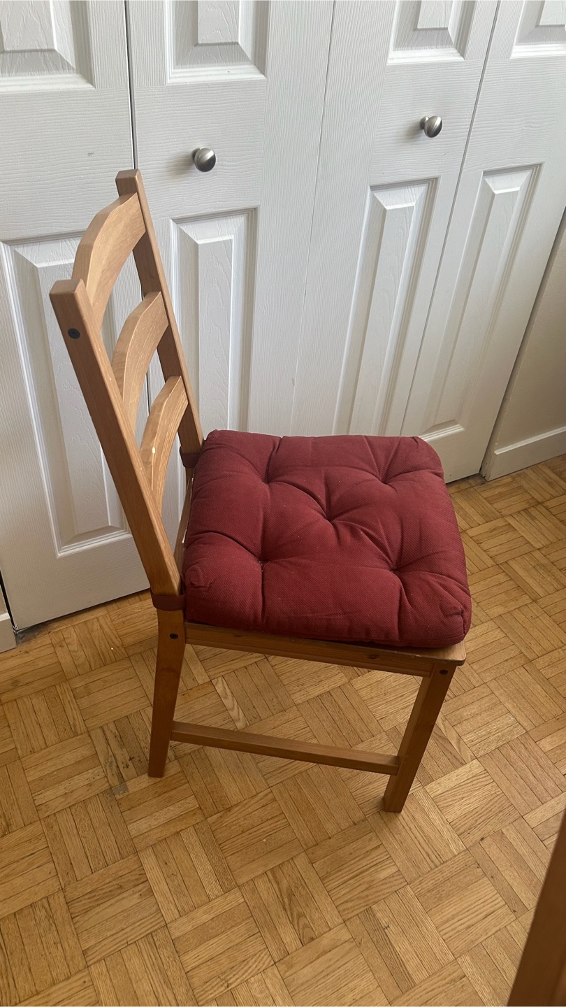 IKEA Dining Table & 4 Chairs - photo 4