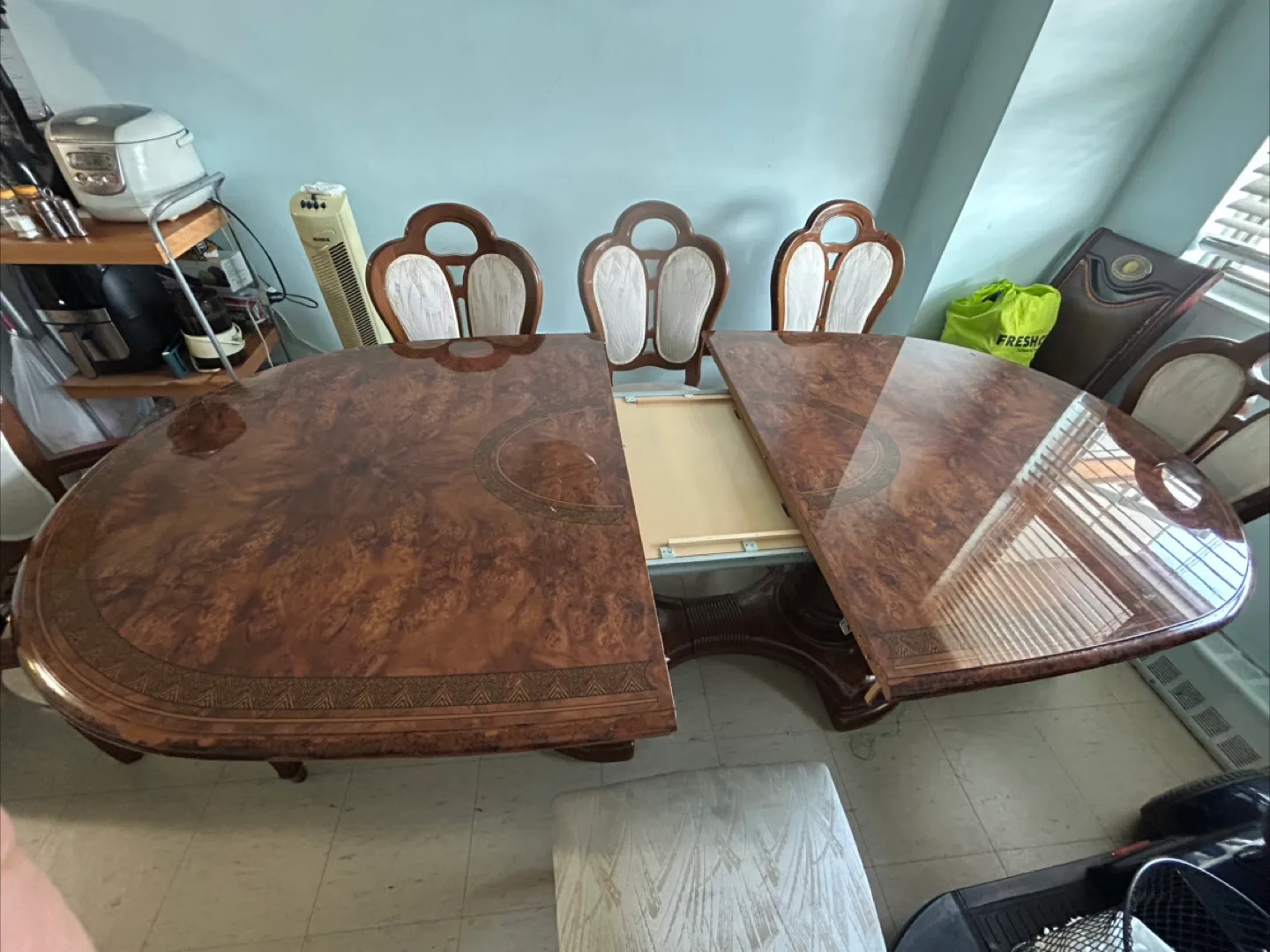 Dining Table with 6 Chairs image indicator(3)