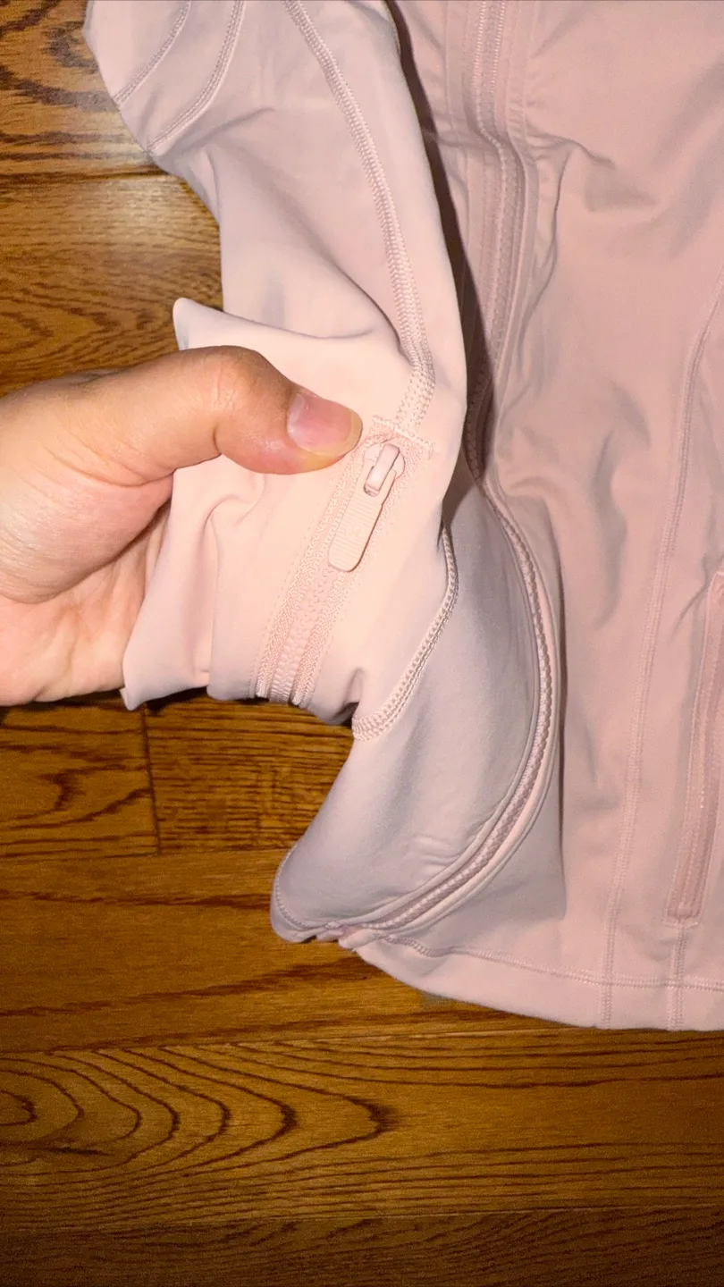 Lululemon Jacket & Leggings Set - Size 8 image indicator(3)