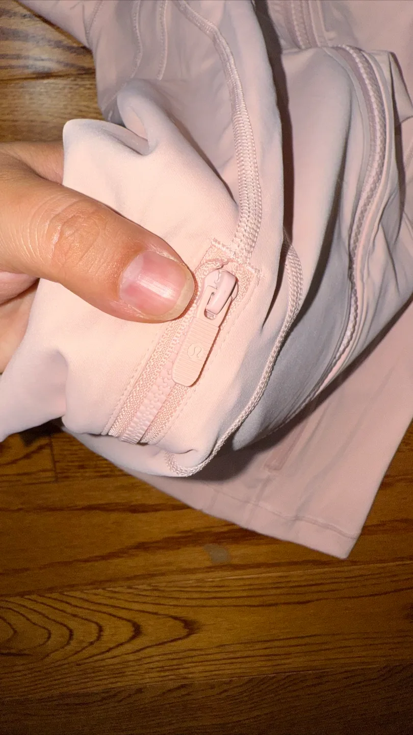 Lululemon Jacket & Leggings Set - Size 8 image indicator(6)