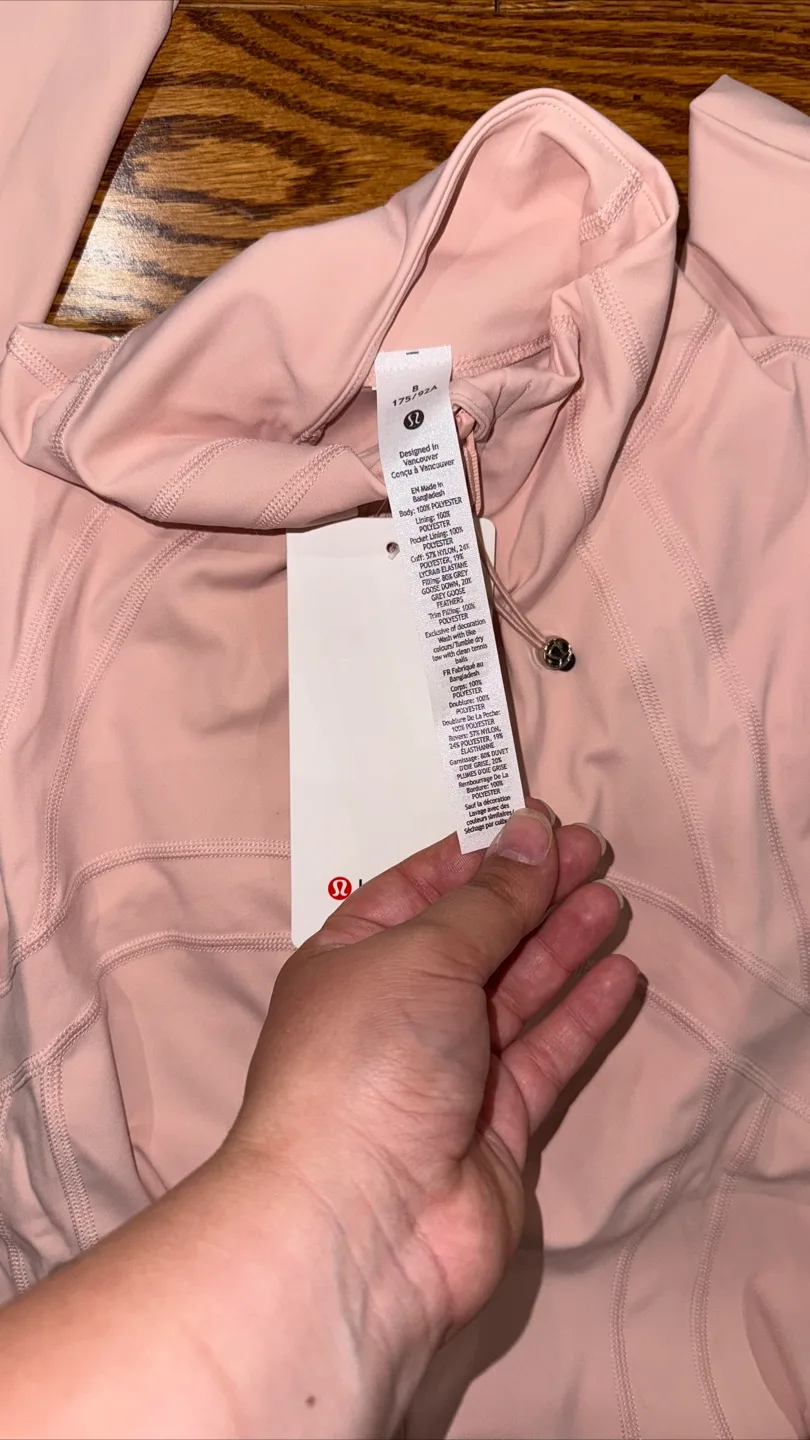 Lululemon Jacket & Leggings Set - Size 8 image indicator(8)