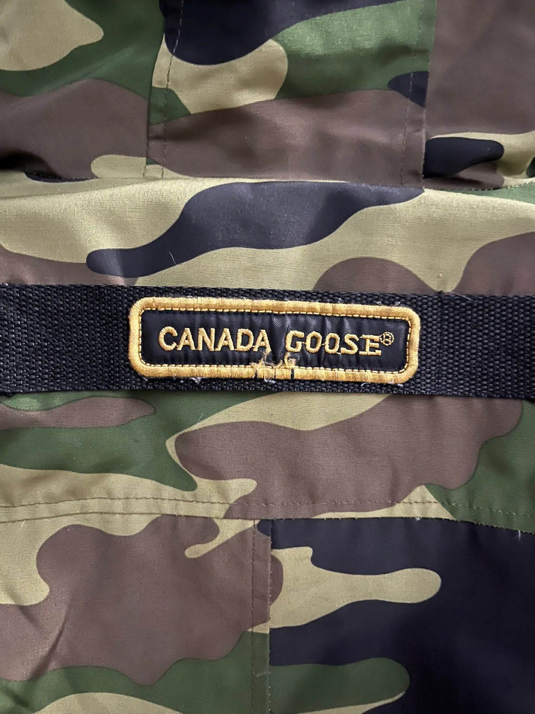 1:1 Canada Goose Camo Jacket image indicator(5)