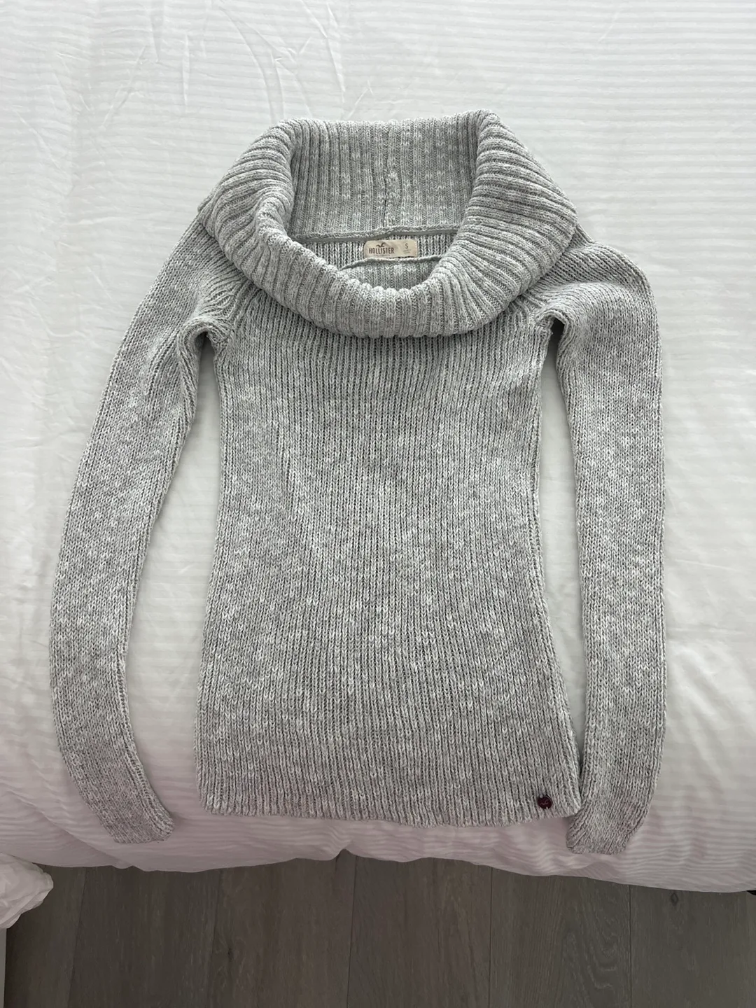 Hollister Grey Knit Sweater - Size S thumbnail