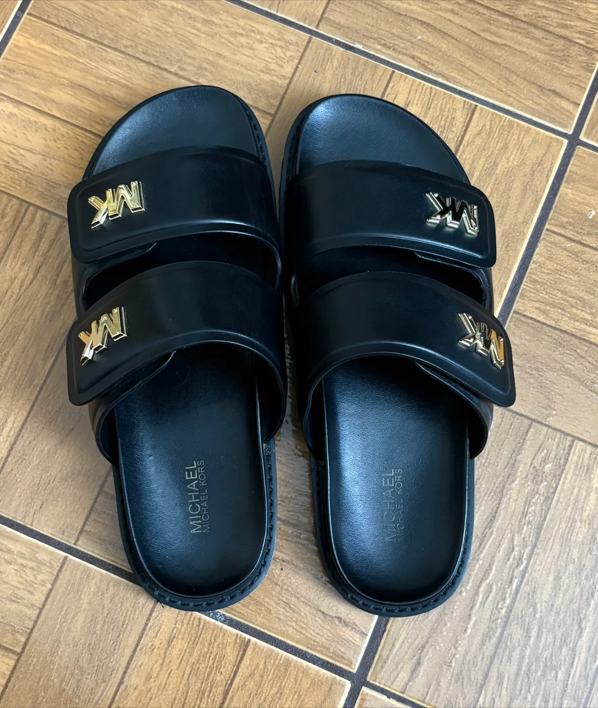 Women’s Michael Kors Black Leather Slide  Sandal- Size 8 image indicator(2)