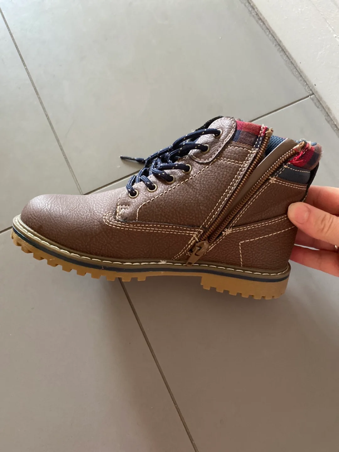 Brown Ankle Boots image indicator(3)