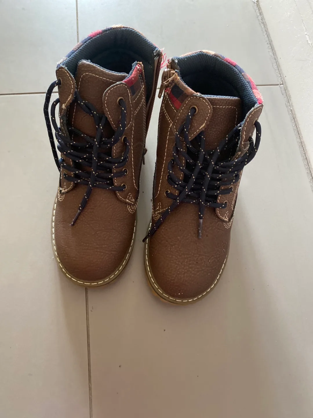 Brown Ankle Boots thumbnail