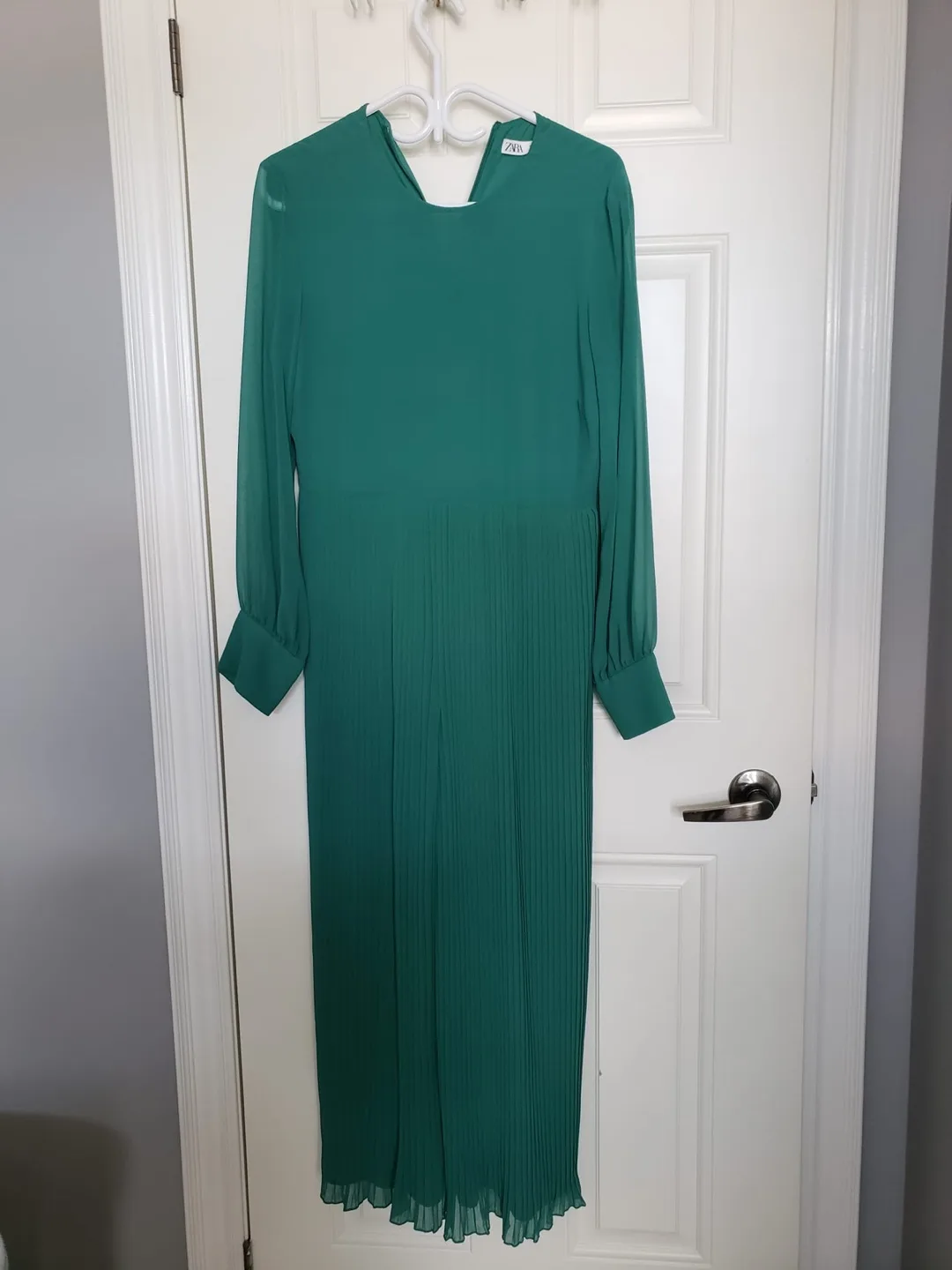 Zara Green Pleated Long Sleeve Dress - Size M thumbnail