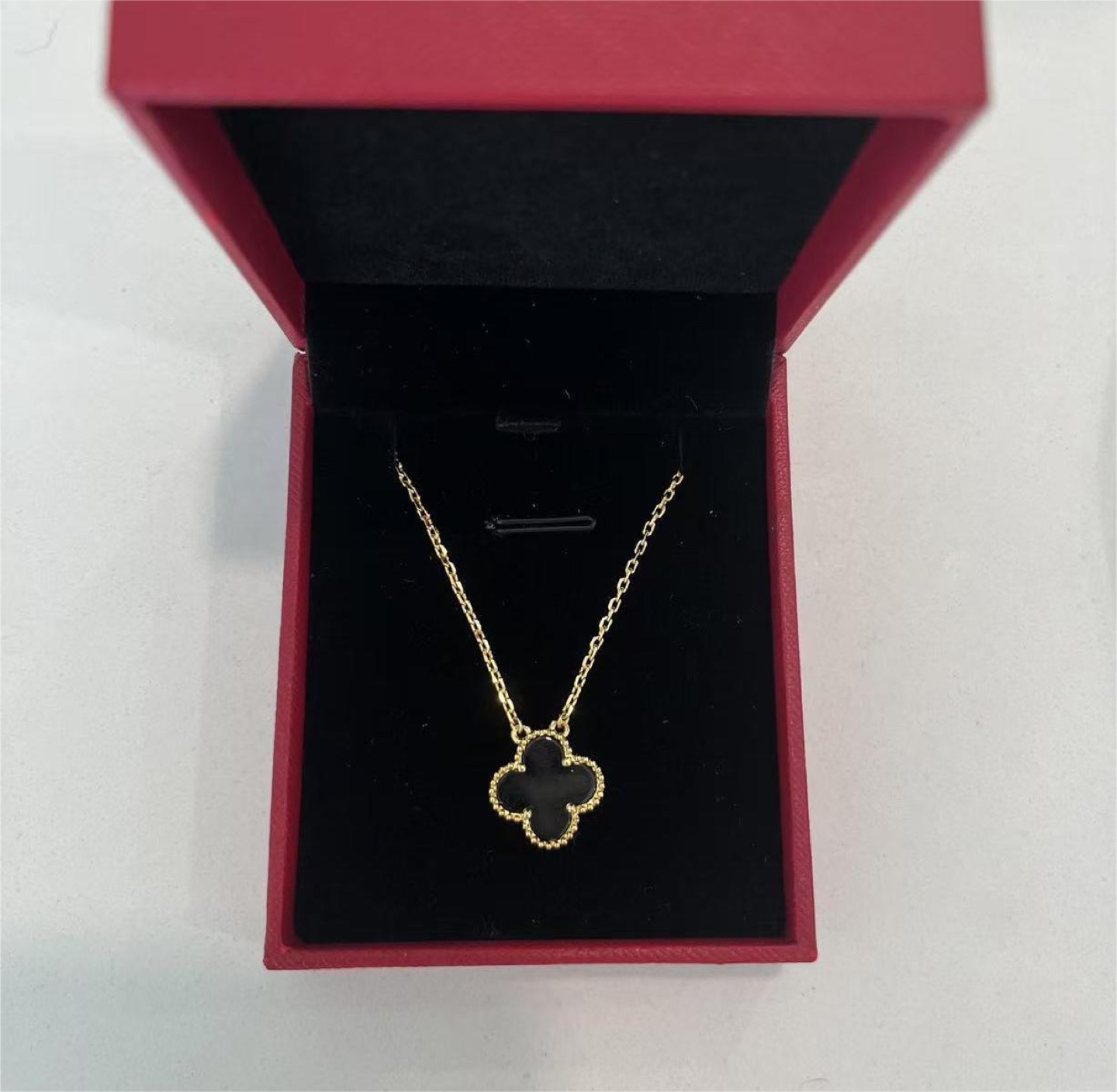 Clover Style Pendant Necklace collection - photo 4