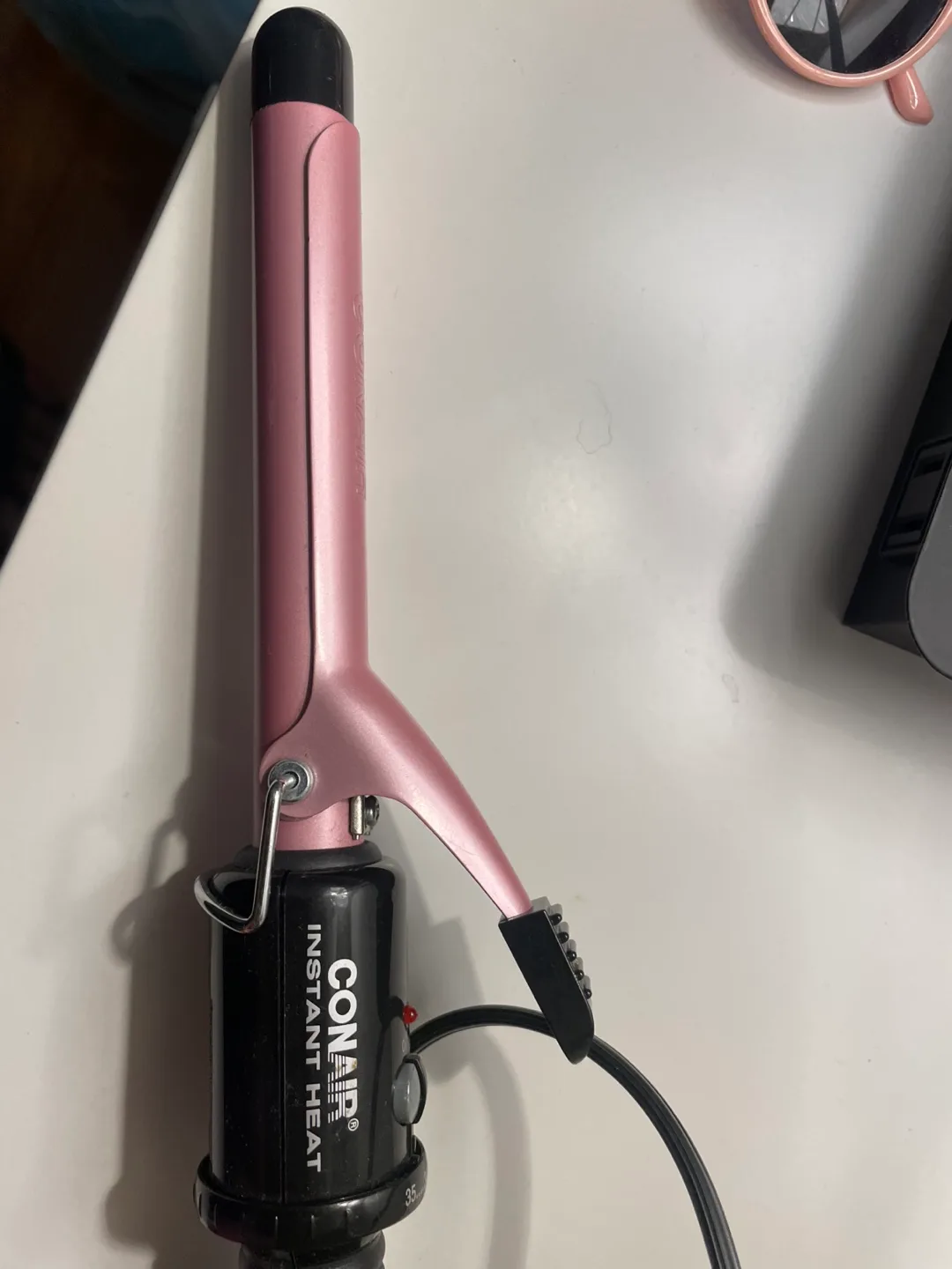Conair Instant Heat Curling Iron image indicator(2)