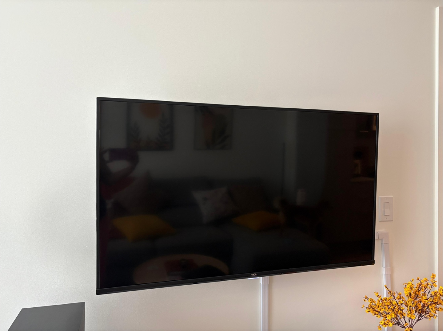 TCL 4-Series 50" 4K UHD HDR LED Smart Google TV - photo 2
