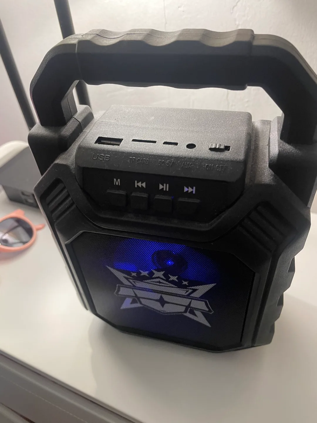 Portable Black Speaker thumbnail