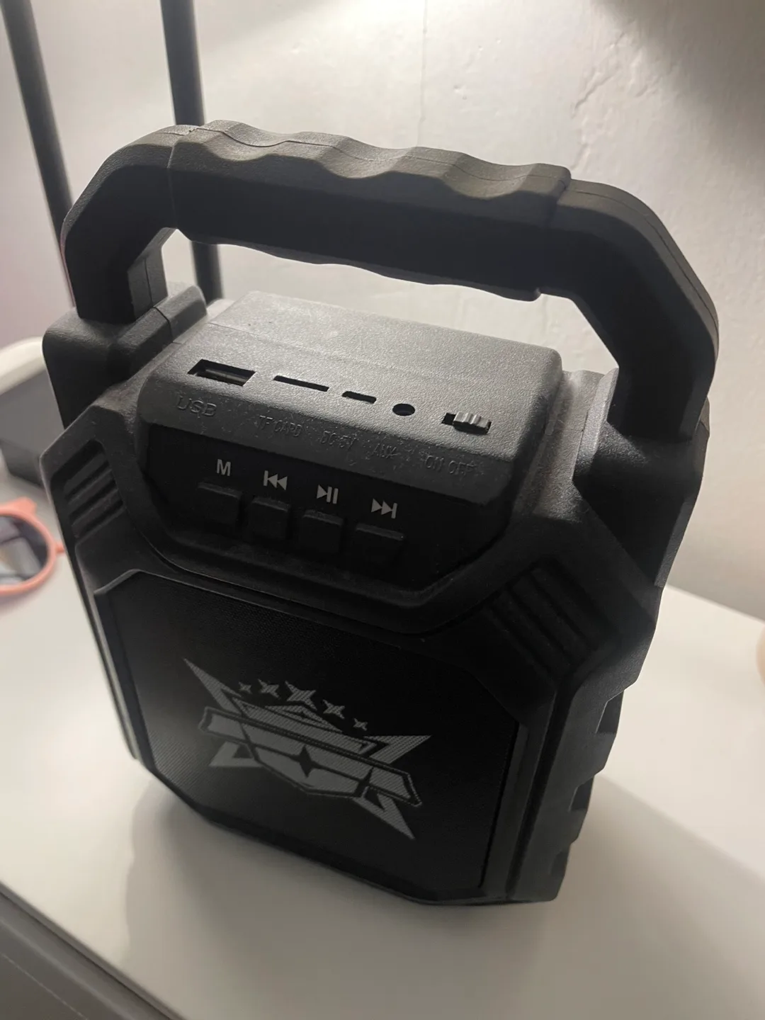 Portable Black Speaker image indicator(3)