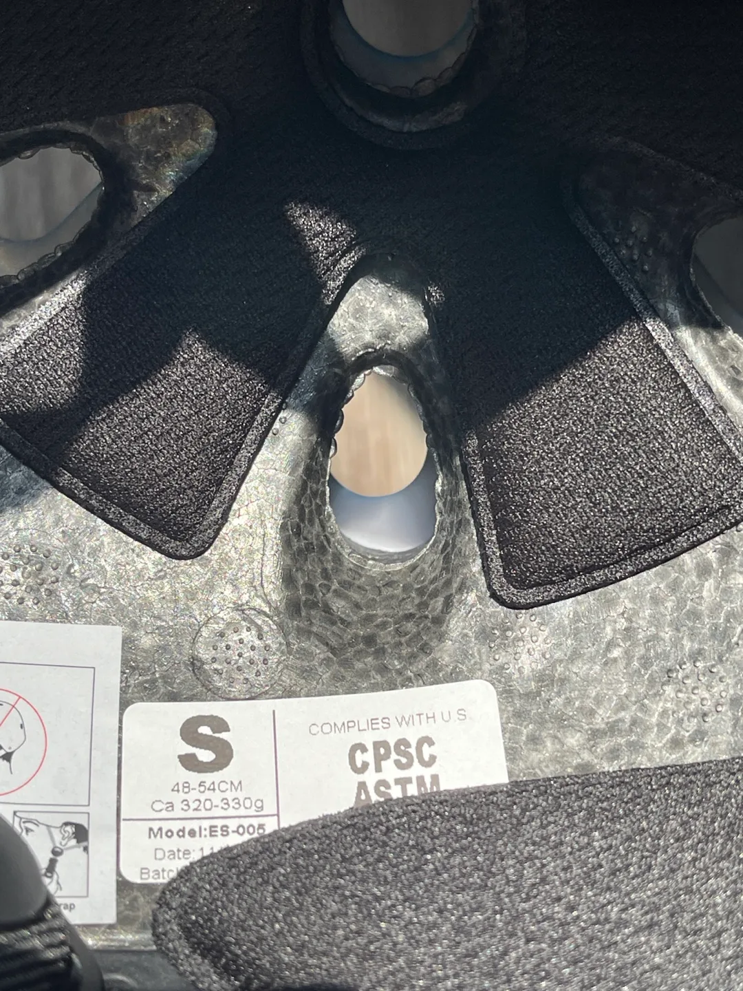 Adjustable Bike Helmet Small image indicator(4)