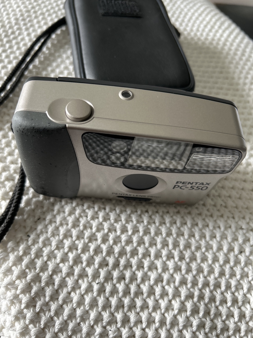 Pentax PC-550 35mm Film Camera - photo 3