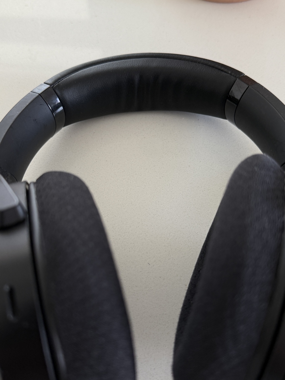 Razer Barracuda Wireless Gaming Headset - photo 2