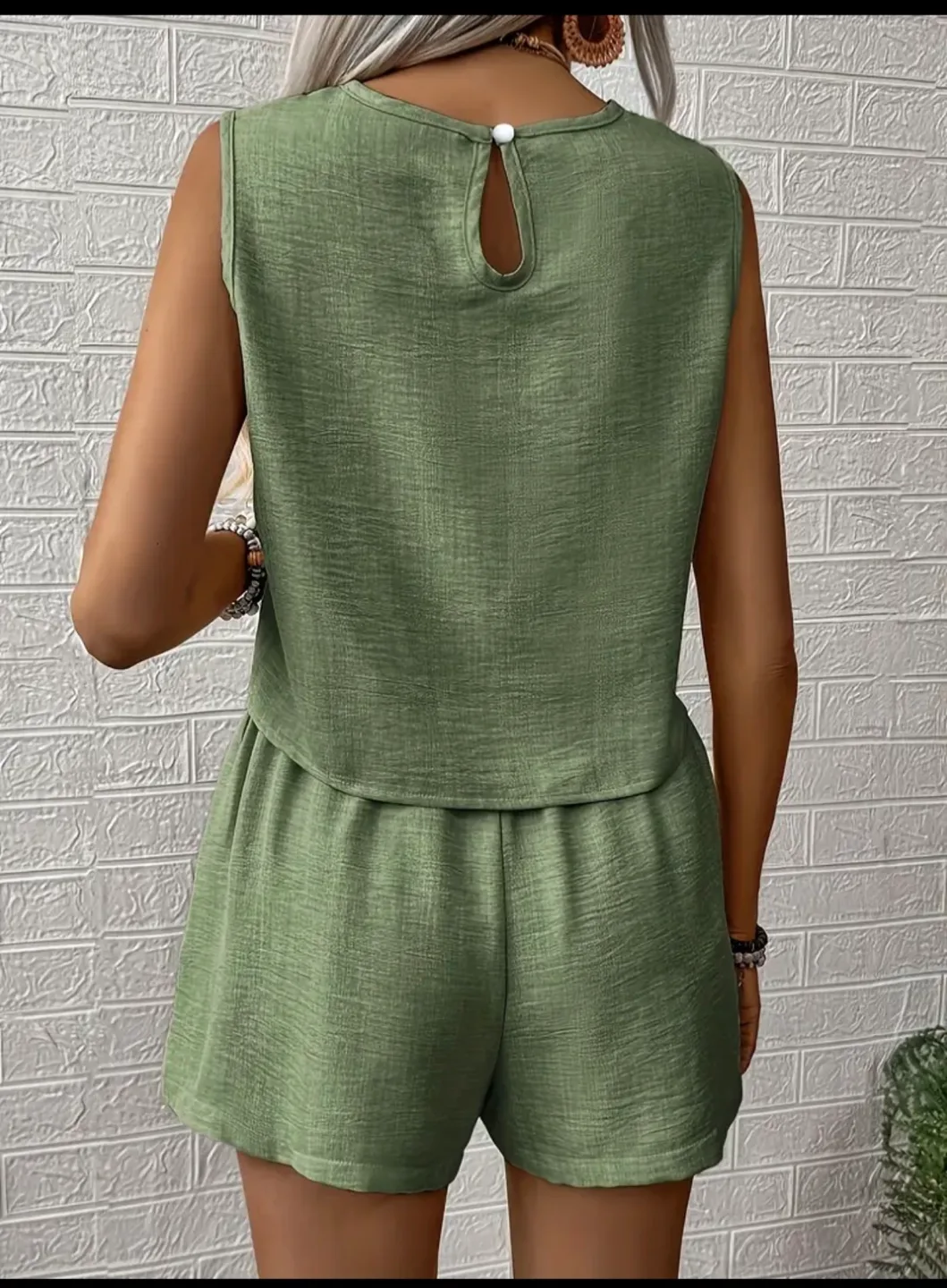 Green Two-Piece Set image indicator(2)