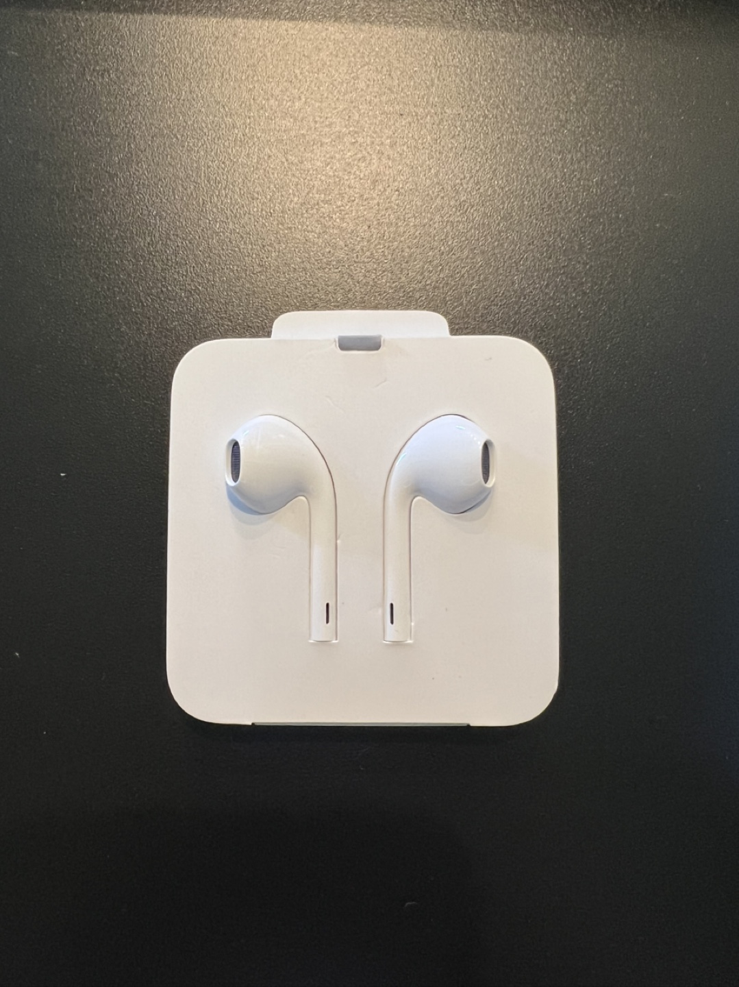 New Apple EarPods with Lightning Connector