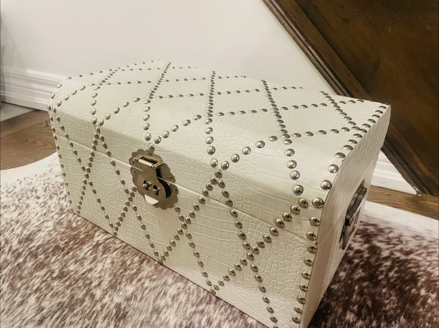 White Decorative Storage Trunk thumbnail
