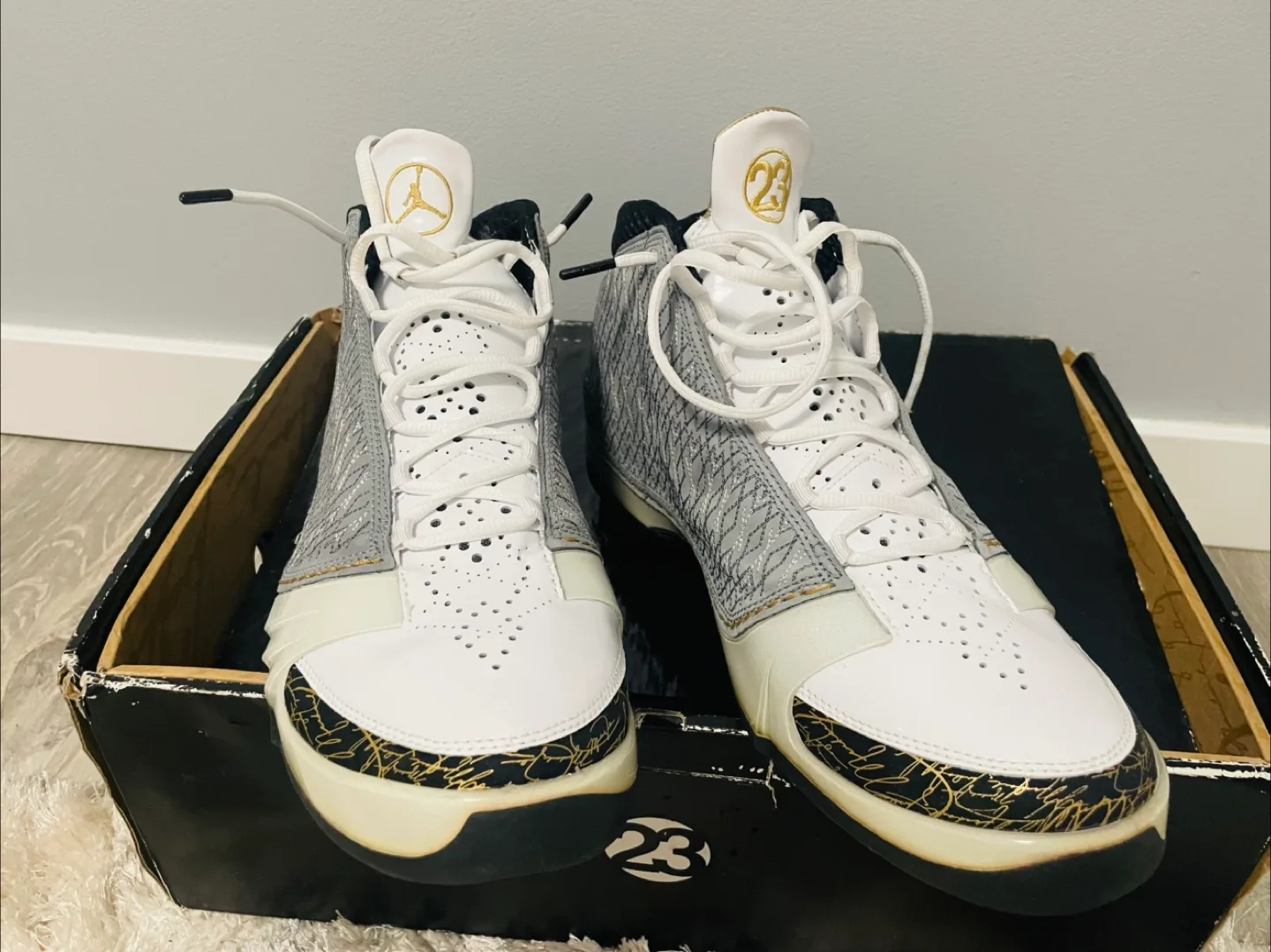 Air Jordan Melo M3 White/Grey Basketball Shoes Size 14 thumbnail