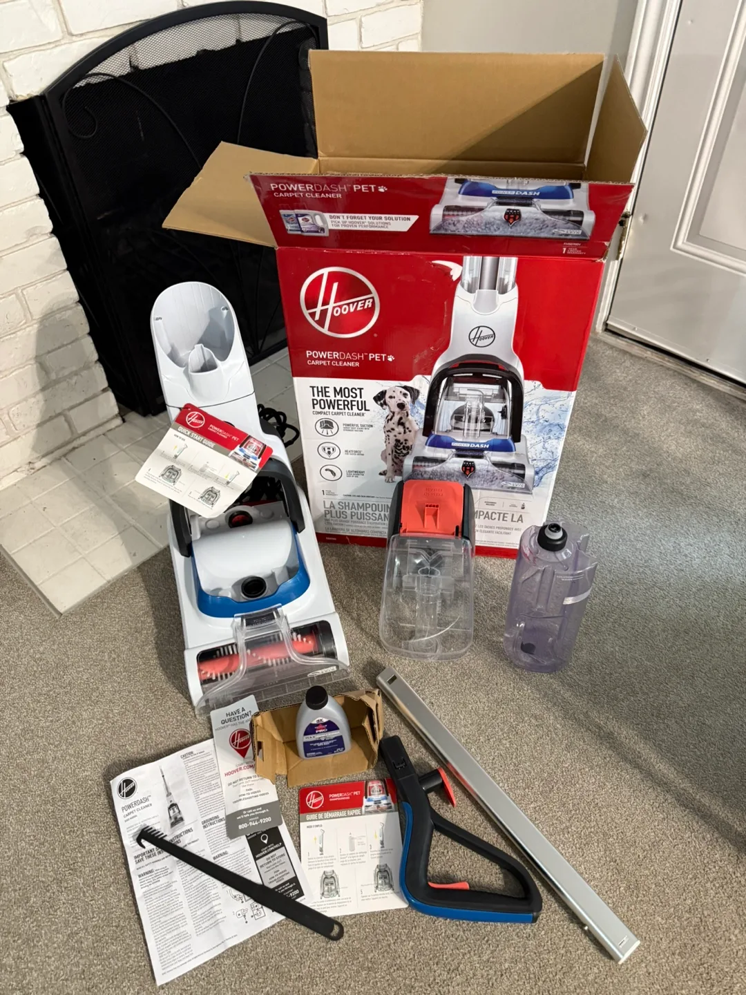 NEW Hoover Compact Carpet Cleaner w/ Shampoo image indicator(4)