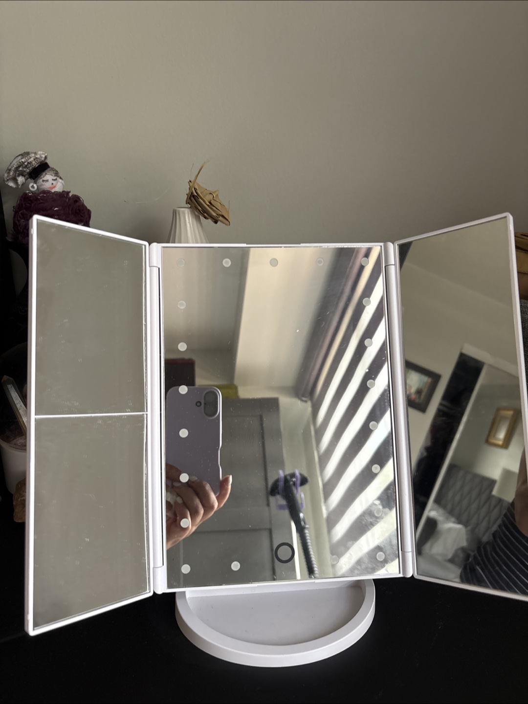 NorthEaz Trifold Lighted Vanity Mirror