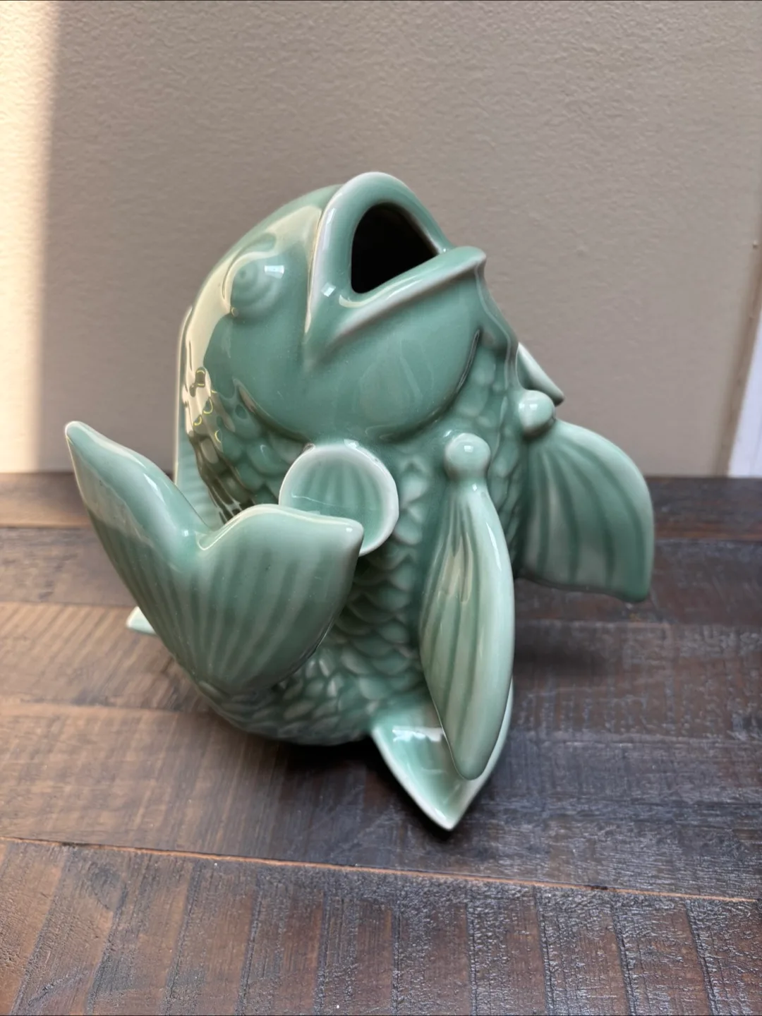 🇨🇦Green glazed Ceramic Fish sculpture thumbnail