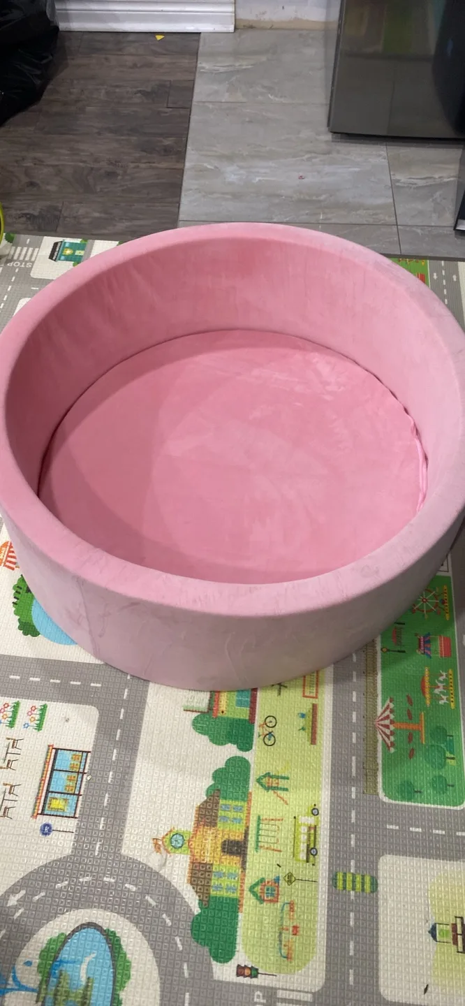 Pink Velvet Ball Pit (34 inches) thumbnail
