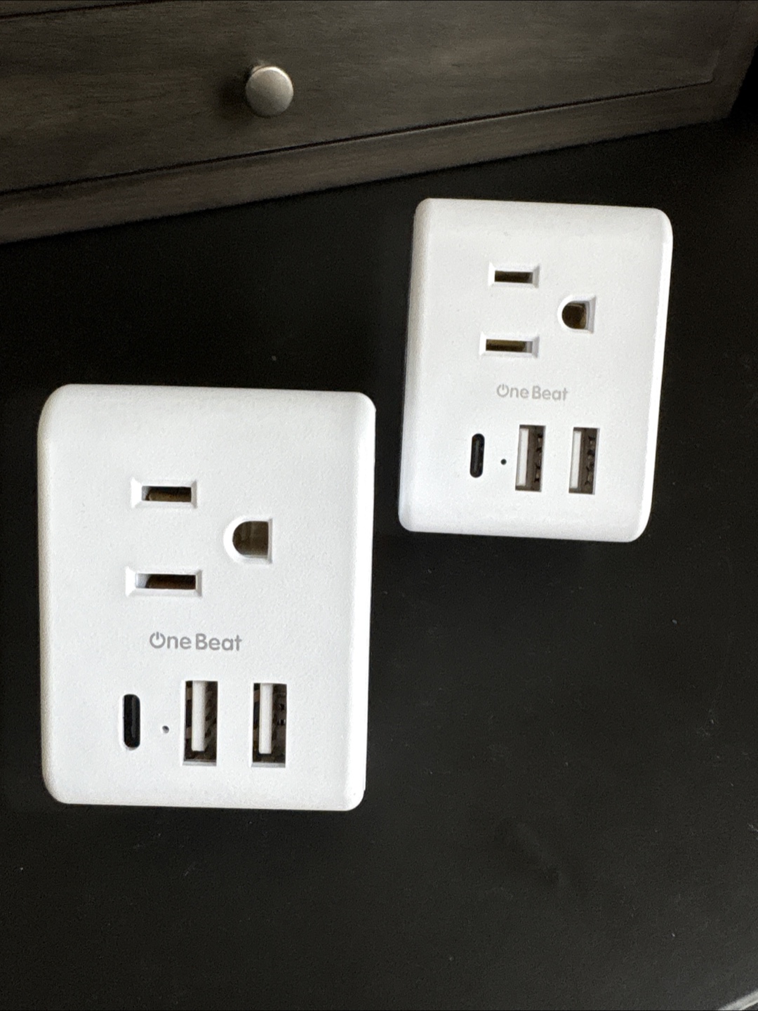 Two Beat Wall Outlet Extender with USB Ports
