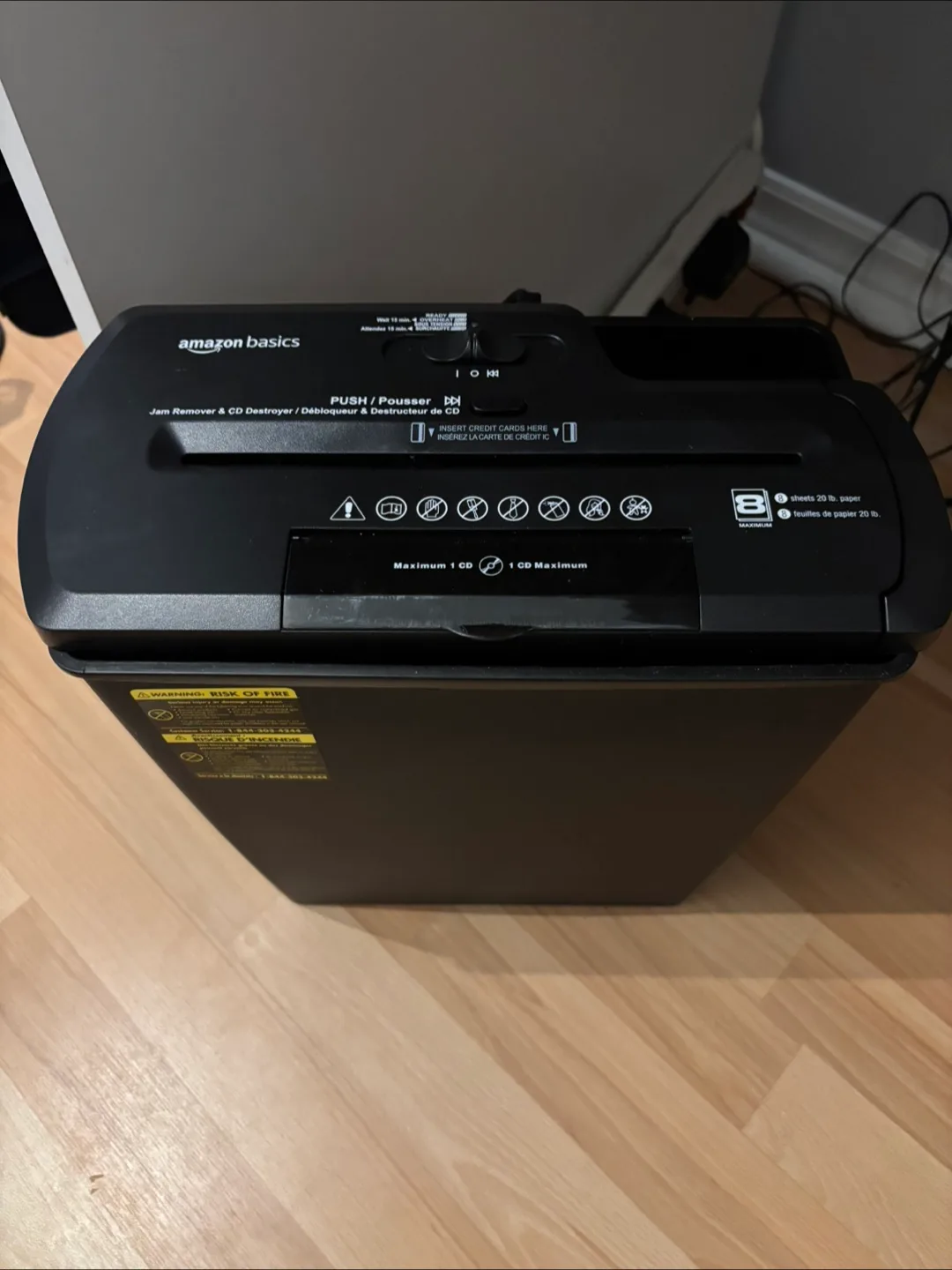 Amazon Basics 8-Sheet Strip-Cut Paper Shredder image indicator(2)