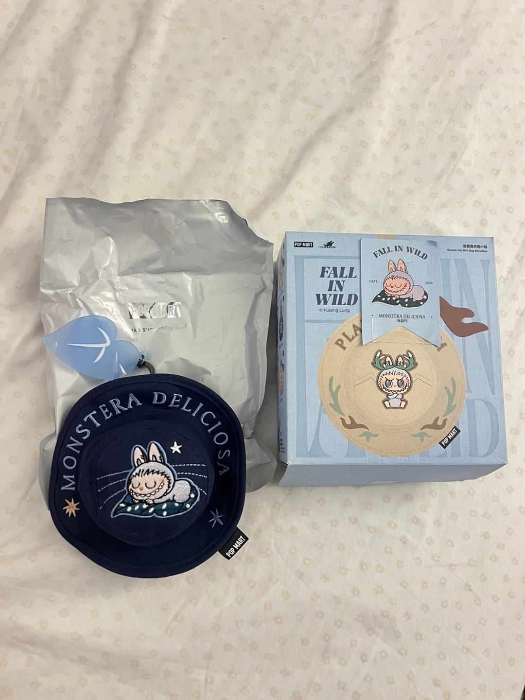 Labubu Monstera Deliciosa (coin purse, cross body mini bag) - photo 2