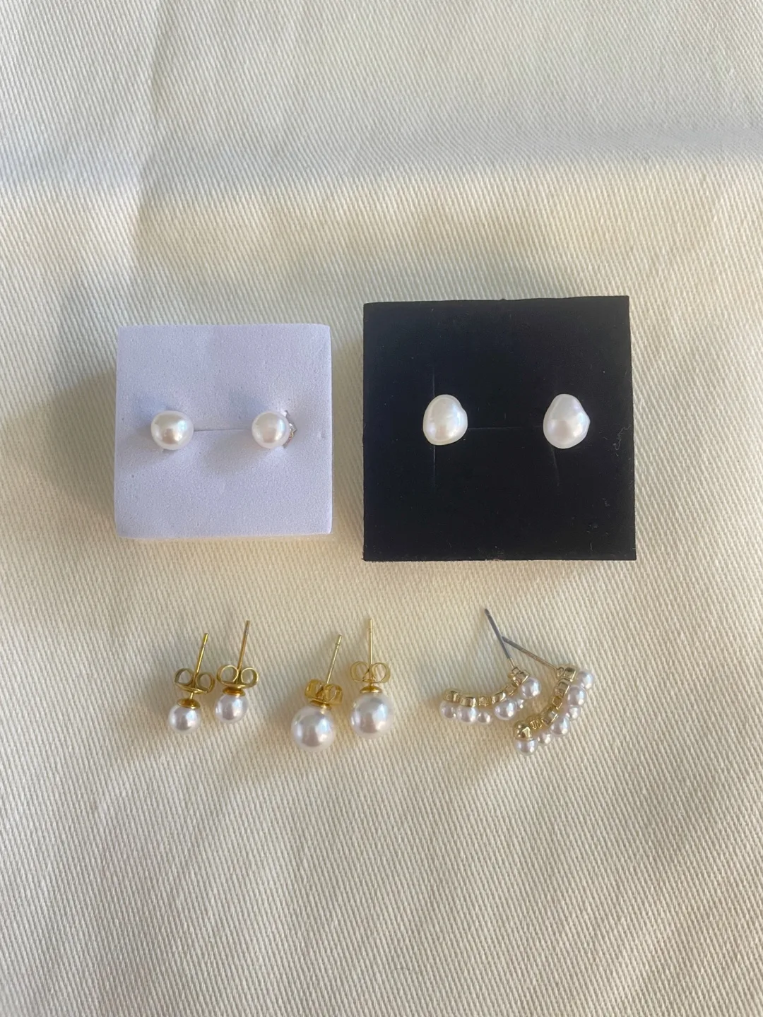 Pearl stud earrings for sell $4〜 thumbnail