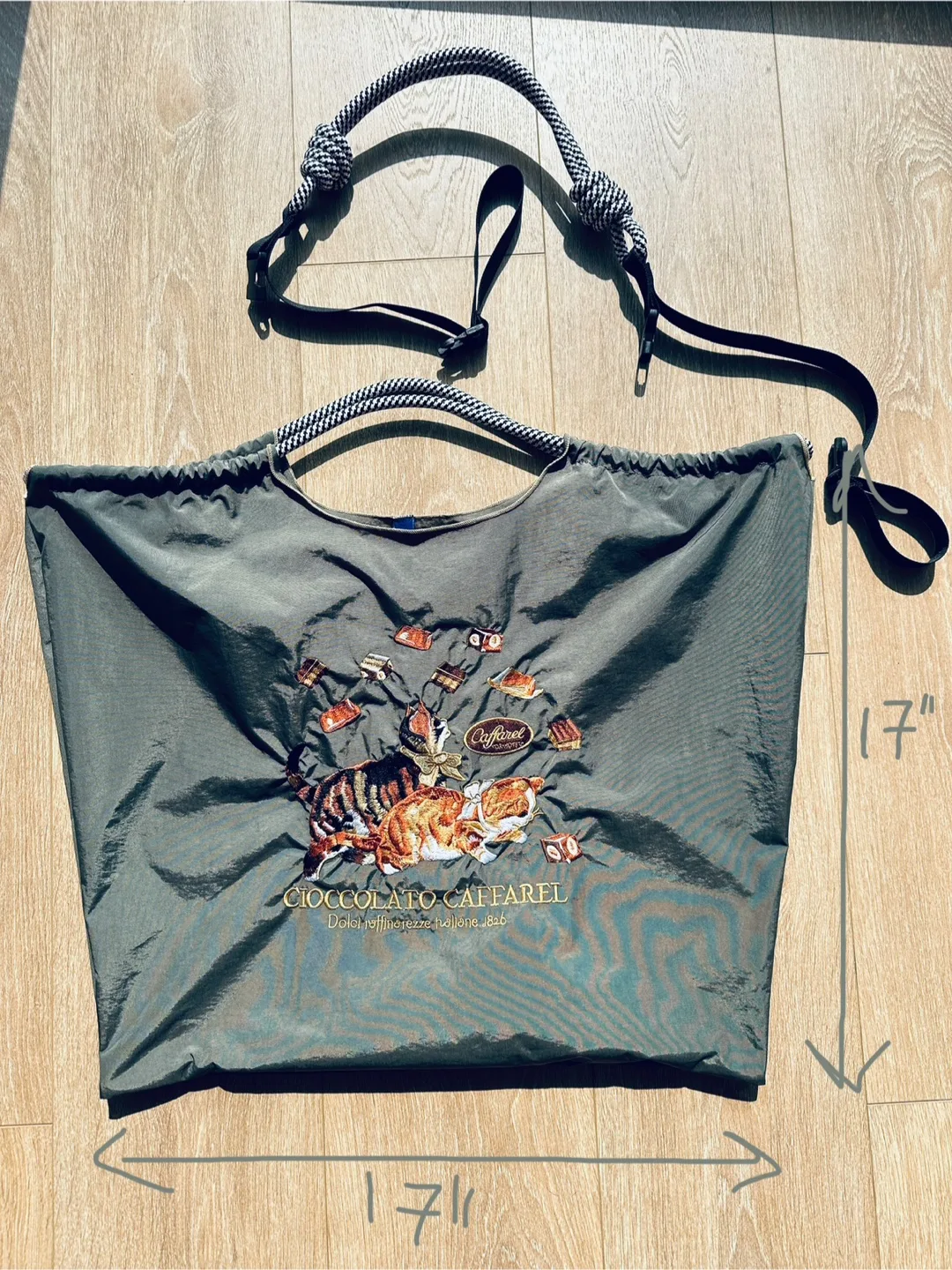 Dark Grey Fabric Stitched Cat Tote Bag thumbnail