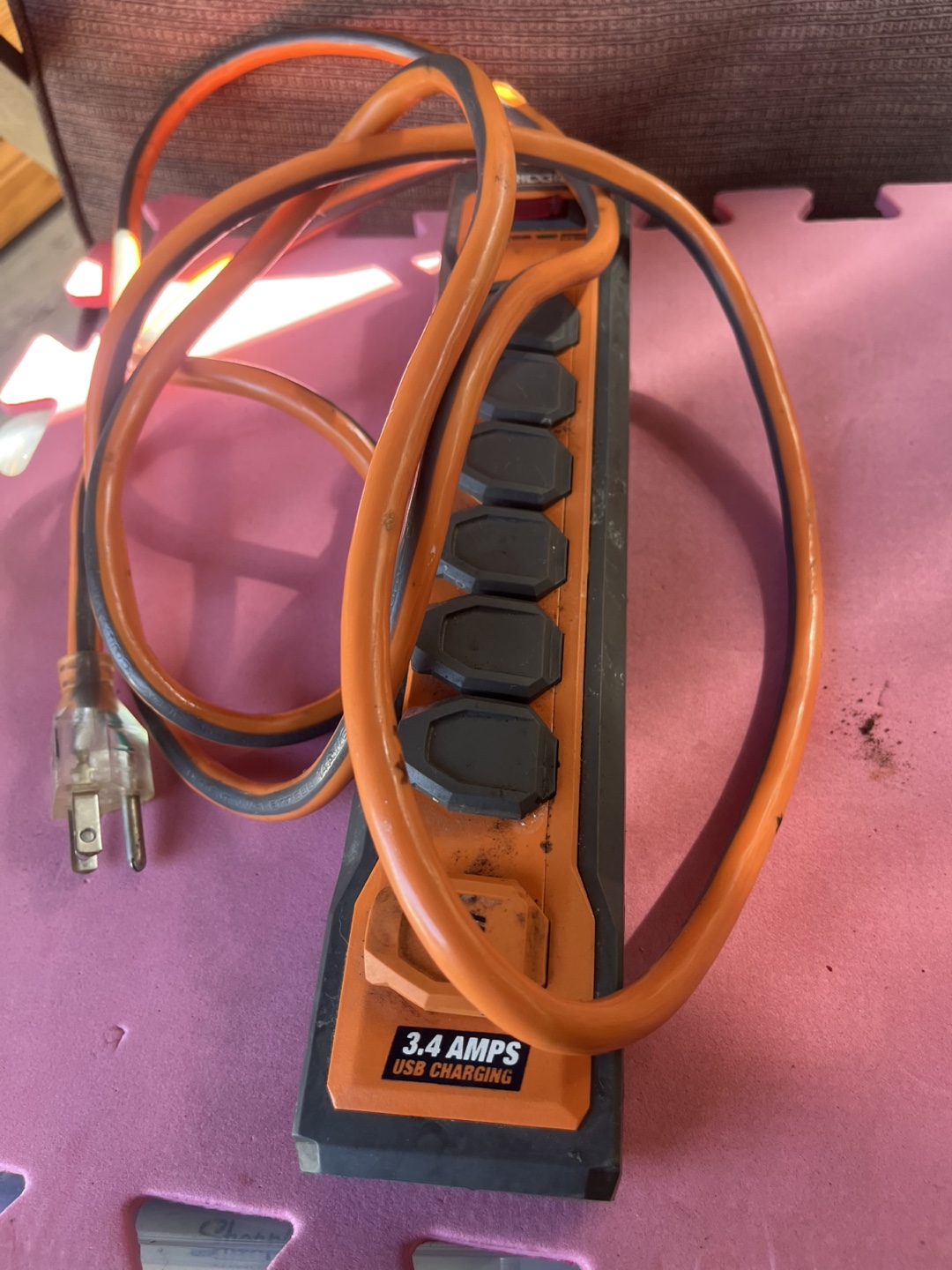 Ridgid Power Strip with USB Charging - photo 3
