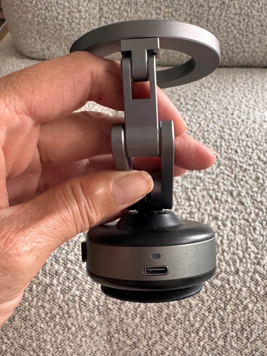 MagSafe Compatible Phone Mount for car or home thumbnail