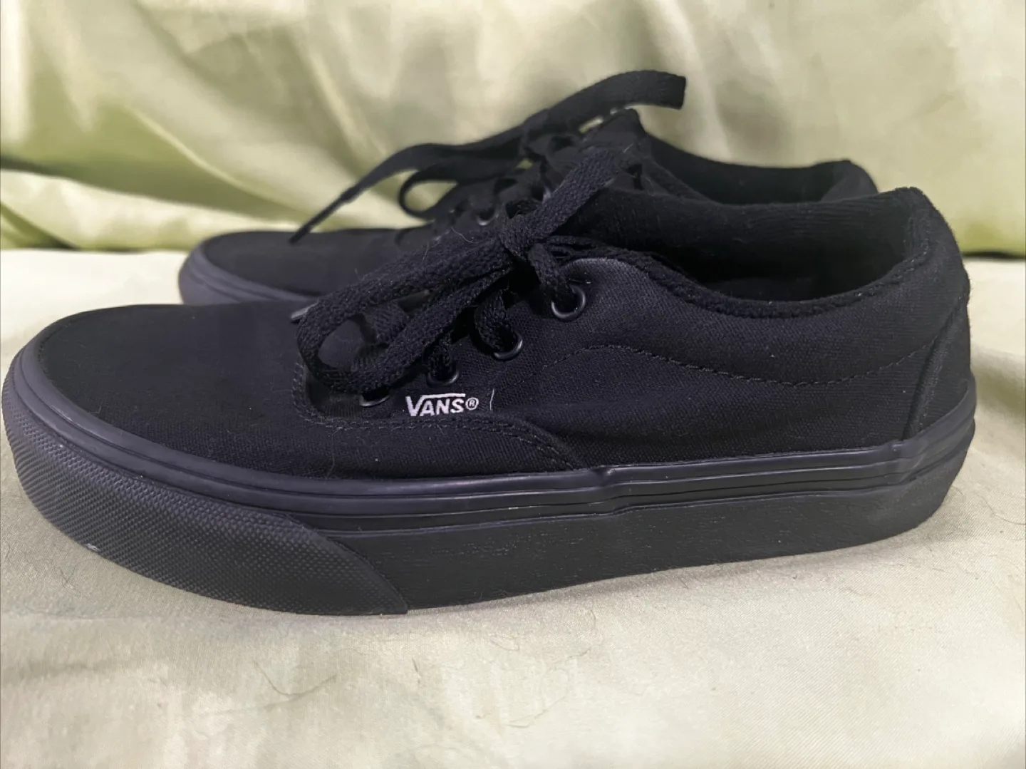 Vans kids Black Sneakers - Size 1 thumbnail