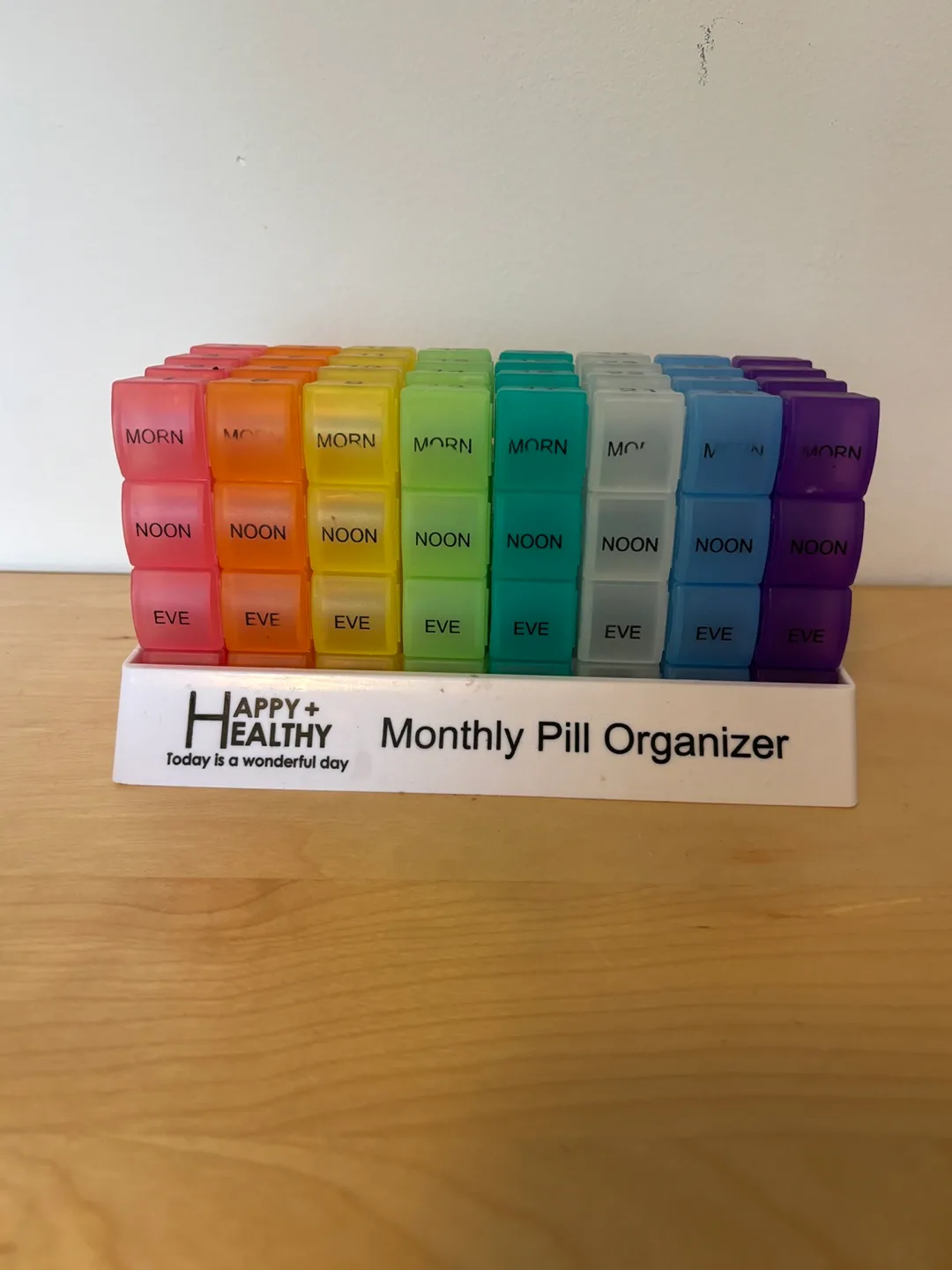 Happy + Healthy Monthly Pill Organizer 🇨🇦 thumbnail