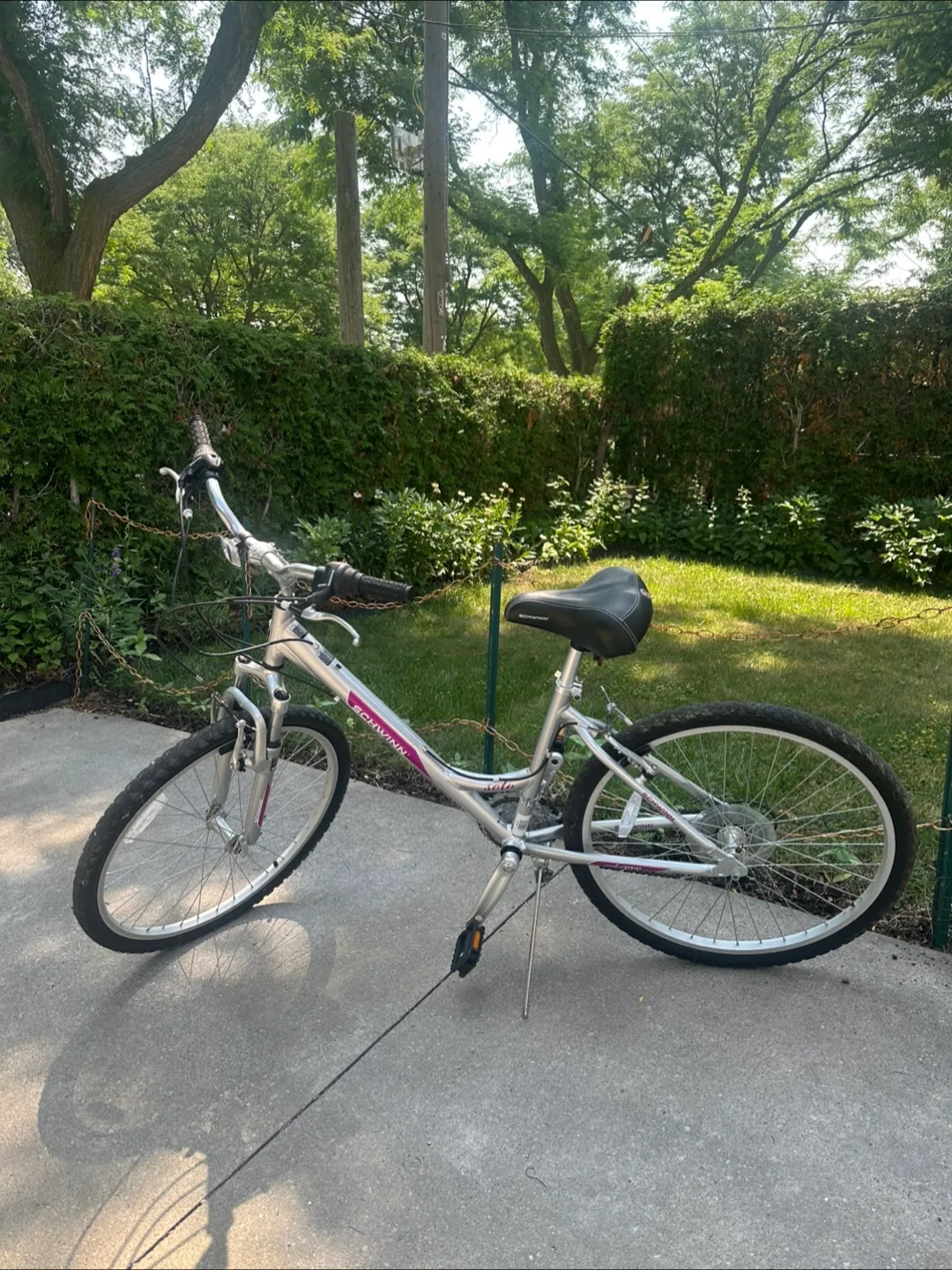 Schwinn Mountain Bike thumbnail