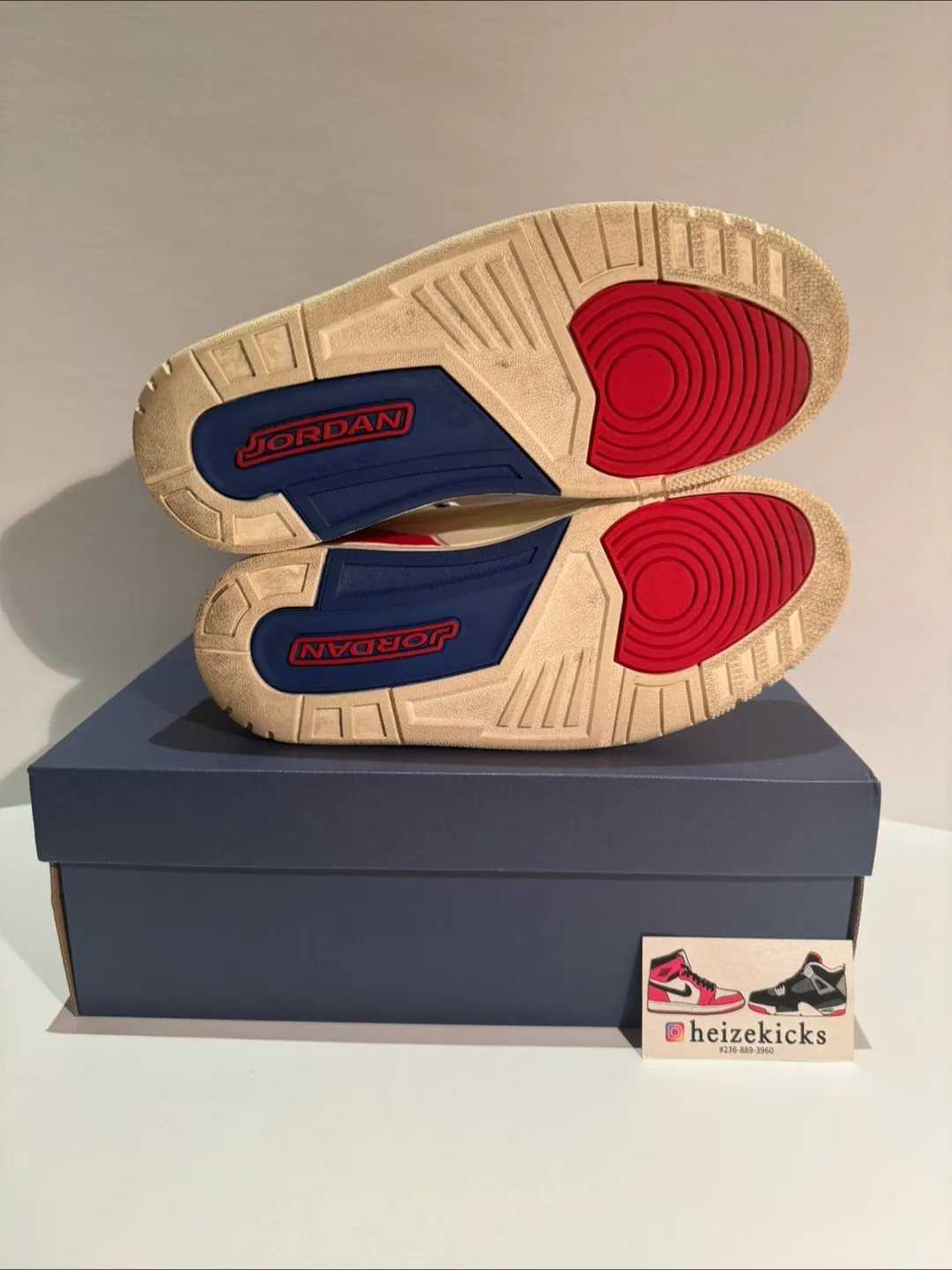 Jordan 3 International Flight size 8.5 image indicator(5)