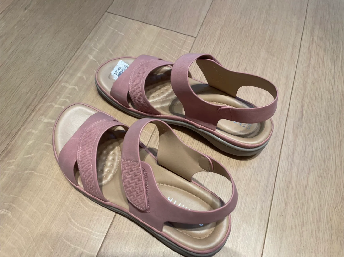 Senorita Pink Sandals - Size 7 thumbnail